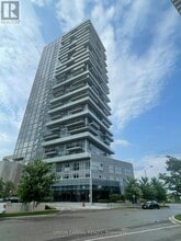 Building Photo - 225 Village Green Square