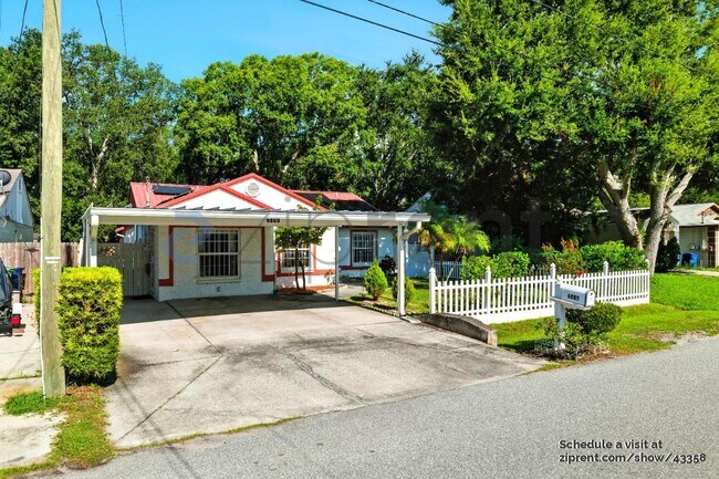Foto del edificio - 6805 S Sheridan Rd