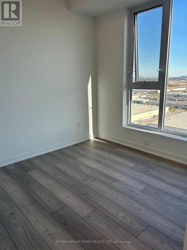 Building Photo - 474-2474 Caldari Rd