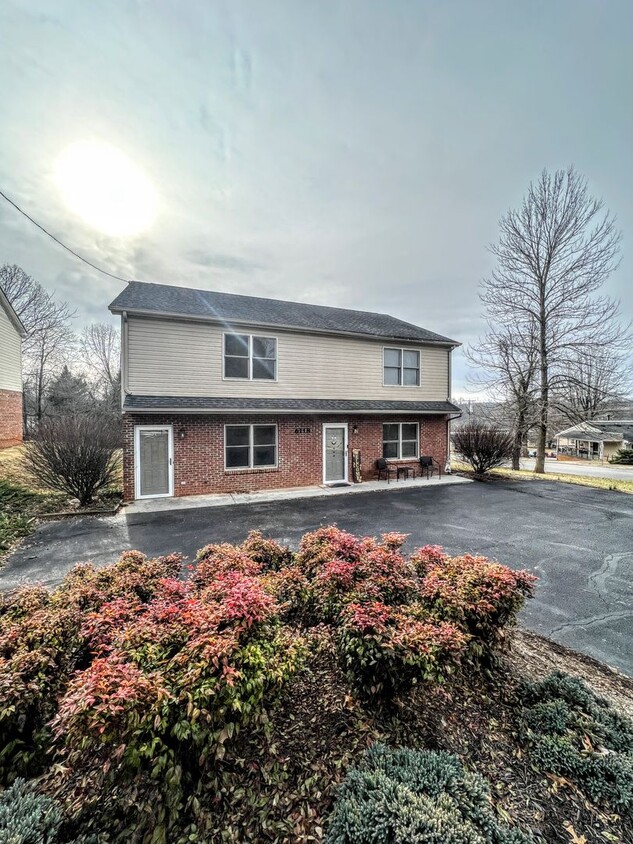 6118 Igloe Dr Unit A, Lynchburg, VA 24502 - Room for Rent in Lynchburg ...