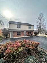 Building Photo - 6118 Igloe Dr