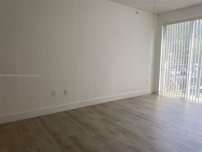 Foto del edificio - 2027 SE 10th Ave