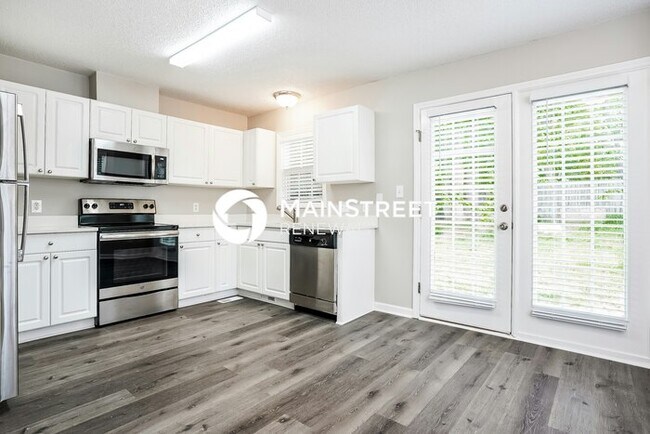 Foto del edificio - 3 Bedroom Pet-Friendly Home in Knightdale,...
