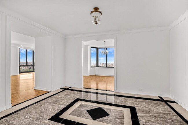 Foto del edificio - 200-210 E 65th St