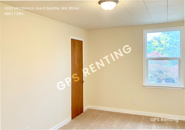 Building Photo - Recently remodeled 4 bedroom house in the ...