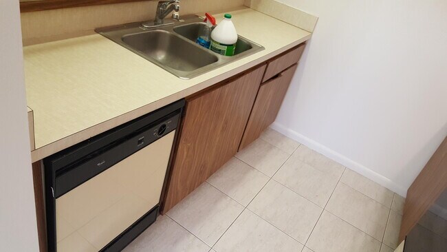 Building Photo - 2401  24th Way  West Palm Beach Fl 33407