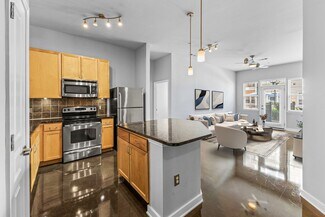 Building Photo - 3000 Vanderbilt Pl