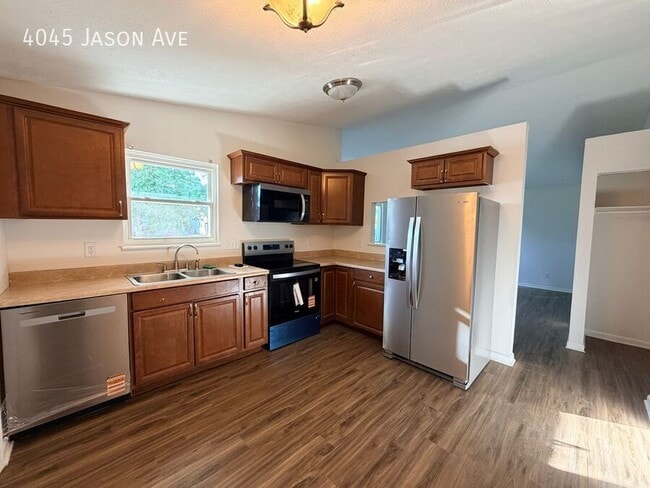 Foto del edificio - 4045 Jason Ave