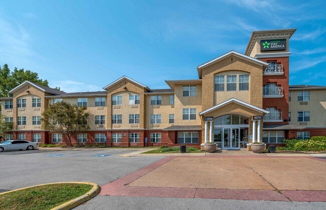 Building Photo - Furnished Studio-Indianapolis - Northwest ...
