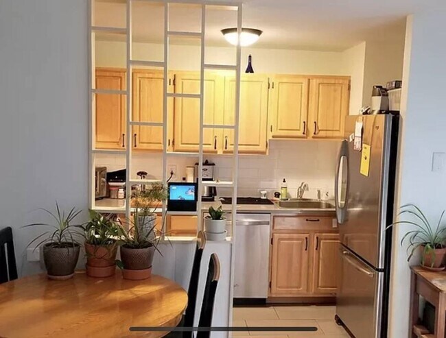 Foto del edificio - Belmont 1 Bed available Now