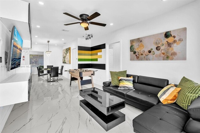 Photo - 797 NW 35th St House