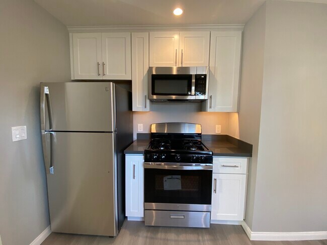 Foto del edificio - 481 Margarita Ave