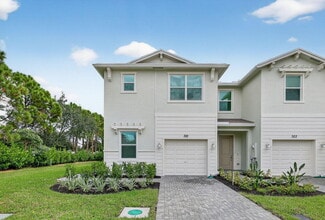 Building Photo - 301 SE Crossoak Ln