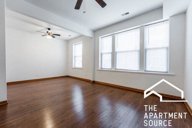 Building Photo - 4205 N Oakley Ave