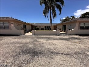 Building Photo - 4920 Vincennes Ct