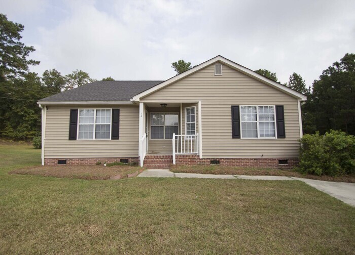 Primary Photo - Now Available Cozy Three Bedroom
