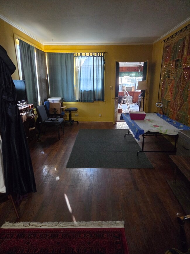 Building Photo - 207 Herbert St