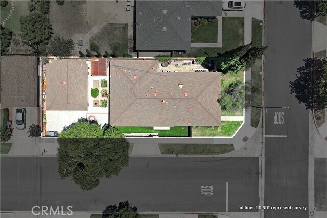 Building Photo - 303 E Everett Pl
