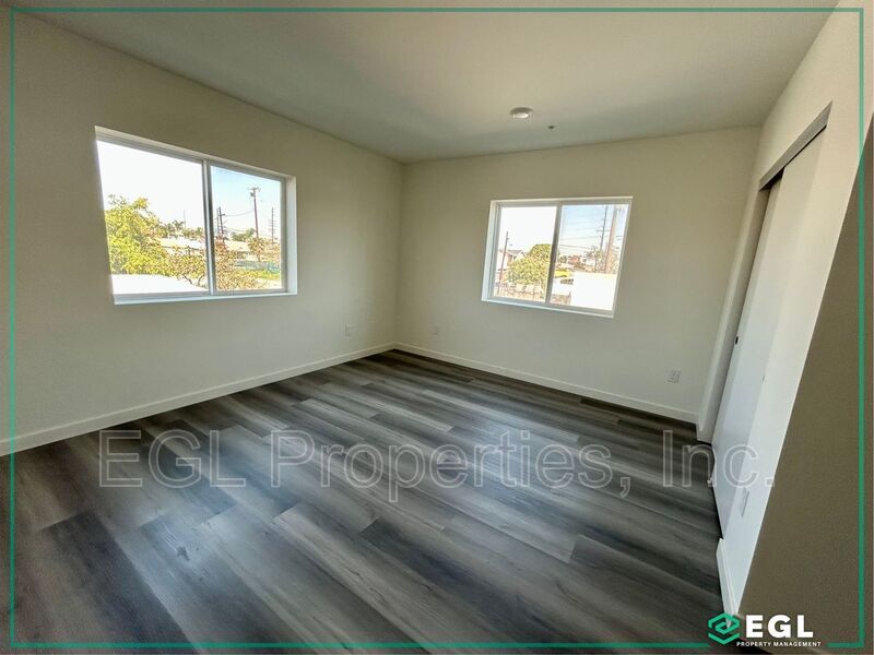 Foto principal - 10505 Hawthorne Blvd