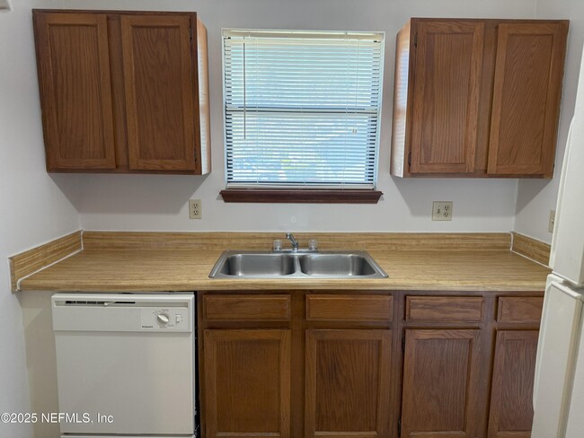 Building Photo - 1270 Ticonderoga Trail