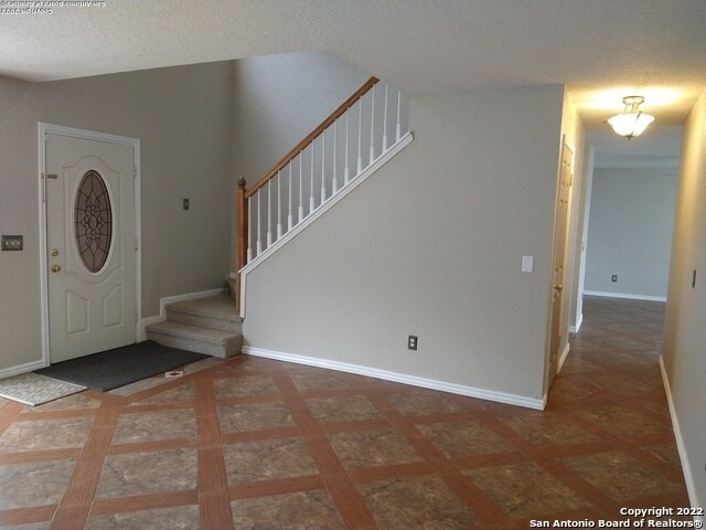 Building Photo - 10402 Mustang Ridge