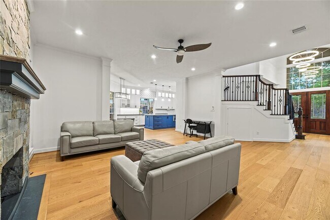 Foto del edificio - 4306 Stonecroft Cir