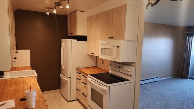 Foto del edificio - 3431 Stover St