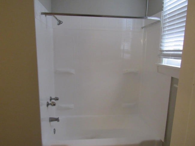 Building Photo - 700 Missouri Avenue - Bottom Unit