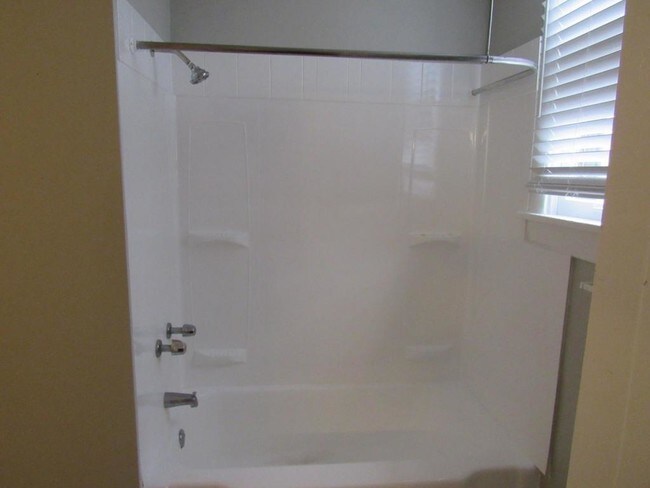 Foto del edificio - 700 Missouri Avenue - Bottom Unit