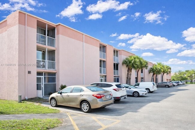 Foto del edificio - 19805 SW 114th Ave