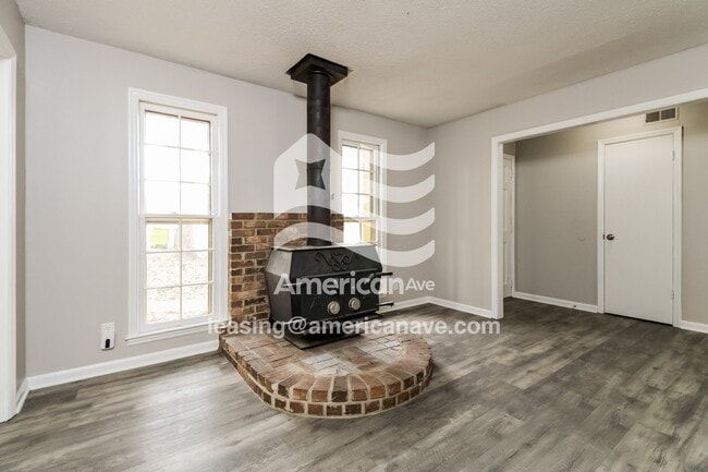 Building Photo - 1804 Breeland St