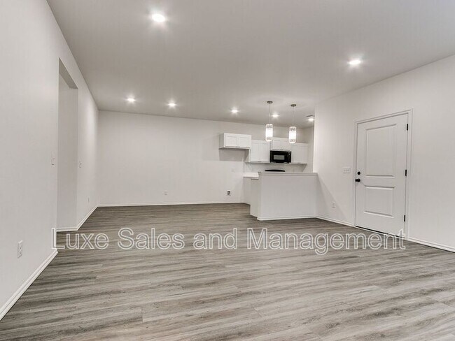 Foto del edificio - 8024 NW 110th Dr