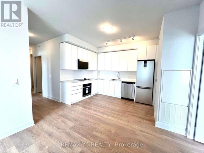 Building Photo - 2920 Hwy 7