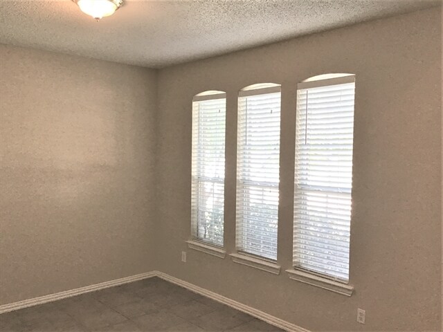 Foto del edificio - 1616 Niagara Boulevard