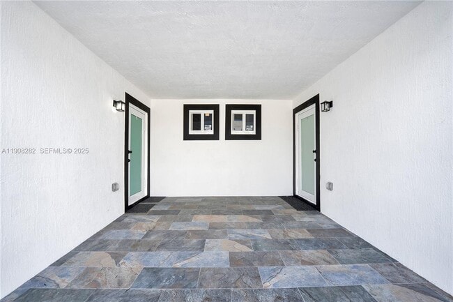 Building Photo - 16315 SW 107th Ave