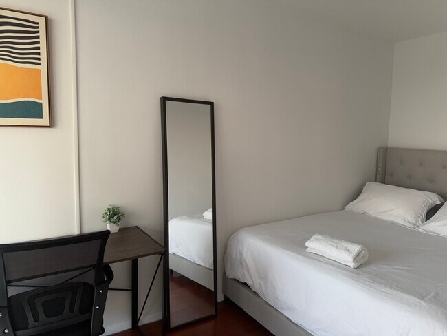 Photo - 1435 4th St SW Apartment