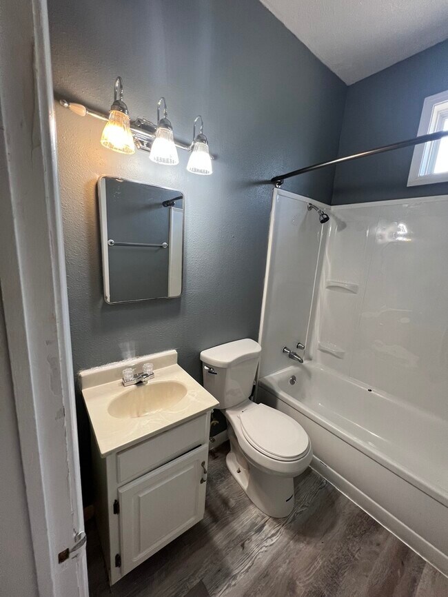 Foto del edificio - Charming 2 bed 1 bath!
