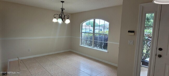 Building Photo - 14048 Ridgewick Dr