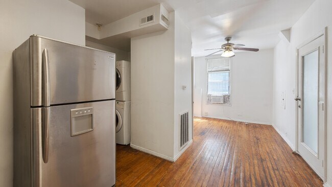 Foto del edificio - 1016 W Cullerton St