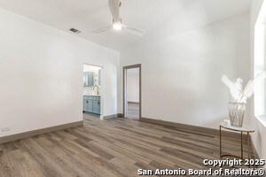 Foto del edificio - 322 Compton Ave