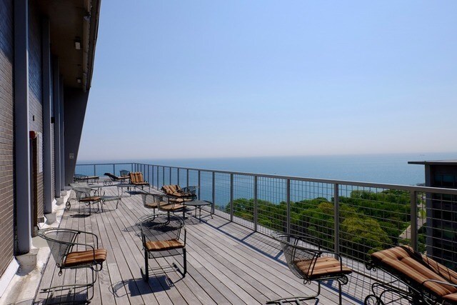 Foto del edificio - 3600 N Lake Shore Dr