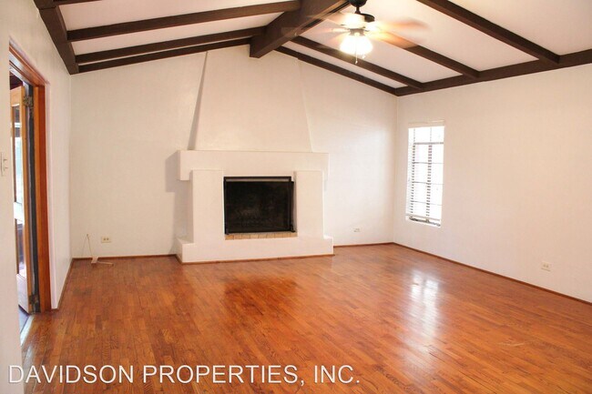 Foto del edificio - 2 br, 1.5 bath House - 811 River Rd