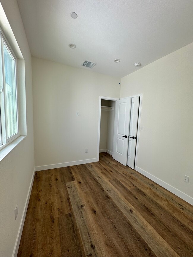 Photo - 5875 Towne Ave Townhome