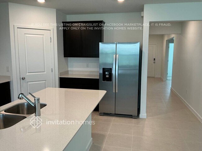 Foto del edificio - 3786 Benham Rise Rd