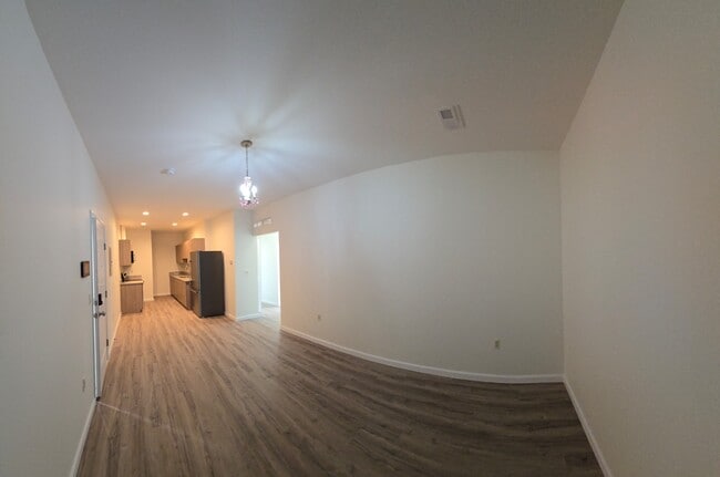Building Photo - Rayan Apartments