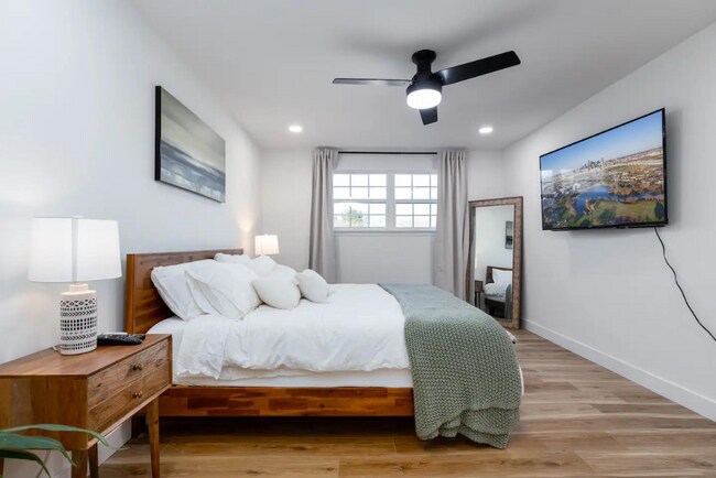 Foto del edificio - 306 W Lookout Dr