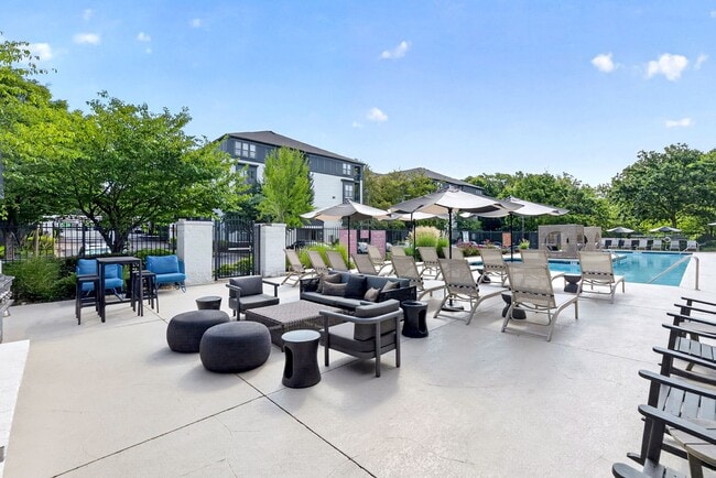 Building Photo - M Street