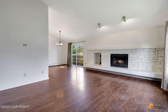 Foto del edificio - 4081 Westland Cir