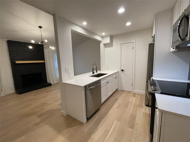 Building Photo - 9908 Brasher Dr