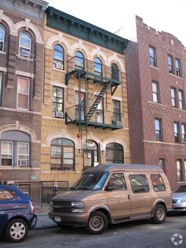 Building Photo - 248 Cornelia St